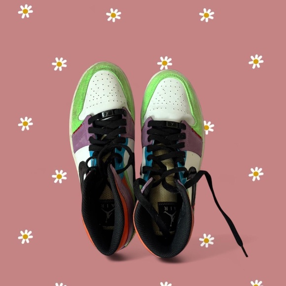 Jordan Air 1 Women's Multicolor Sneakers - Picture 4 of 6